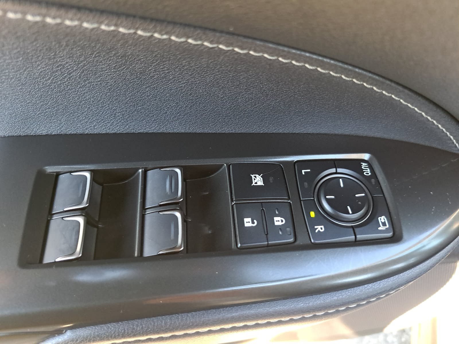 Used 2026 Lexus NX 350h AWD w/ Accessory Package (2T) image 31
