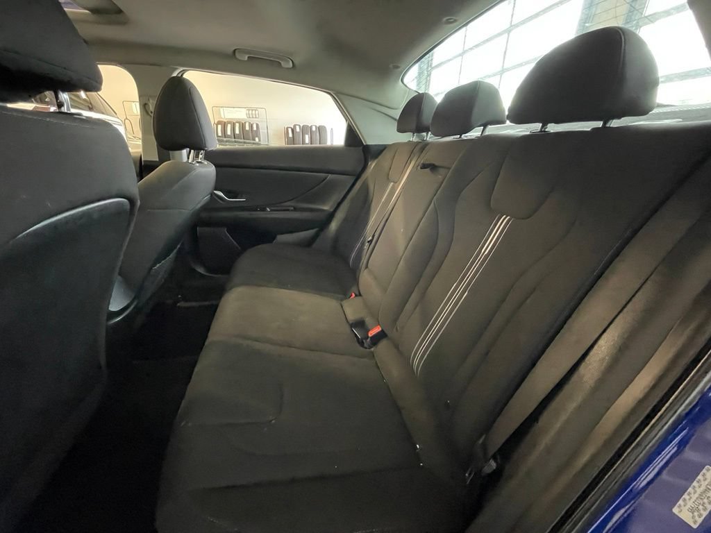 Used 2022 Hyundai Elantra SEL w/ Convenience + Premium Package FWD image 26