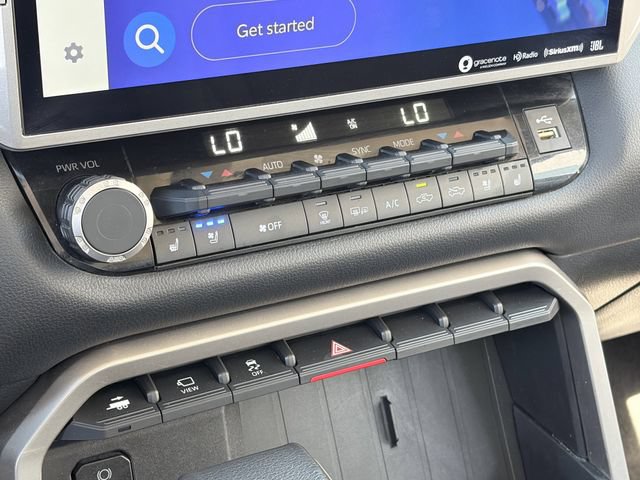 Used 2022 Toyota Tundra Limited AWD/4WD image 17