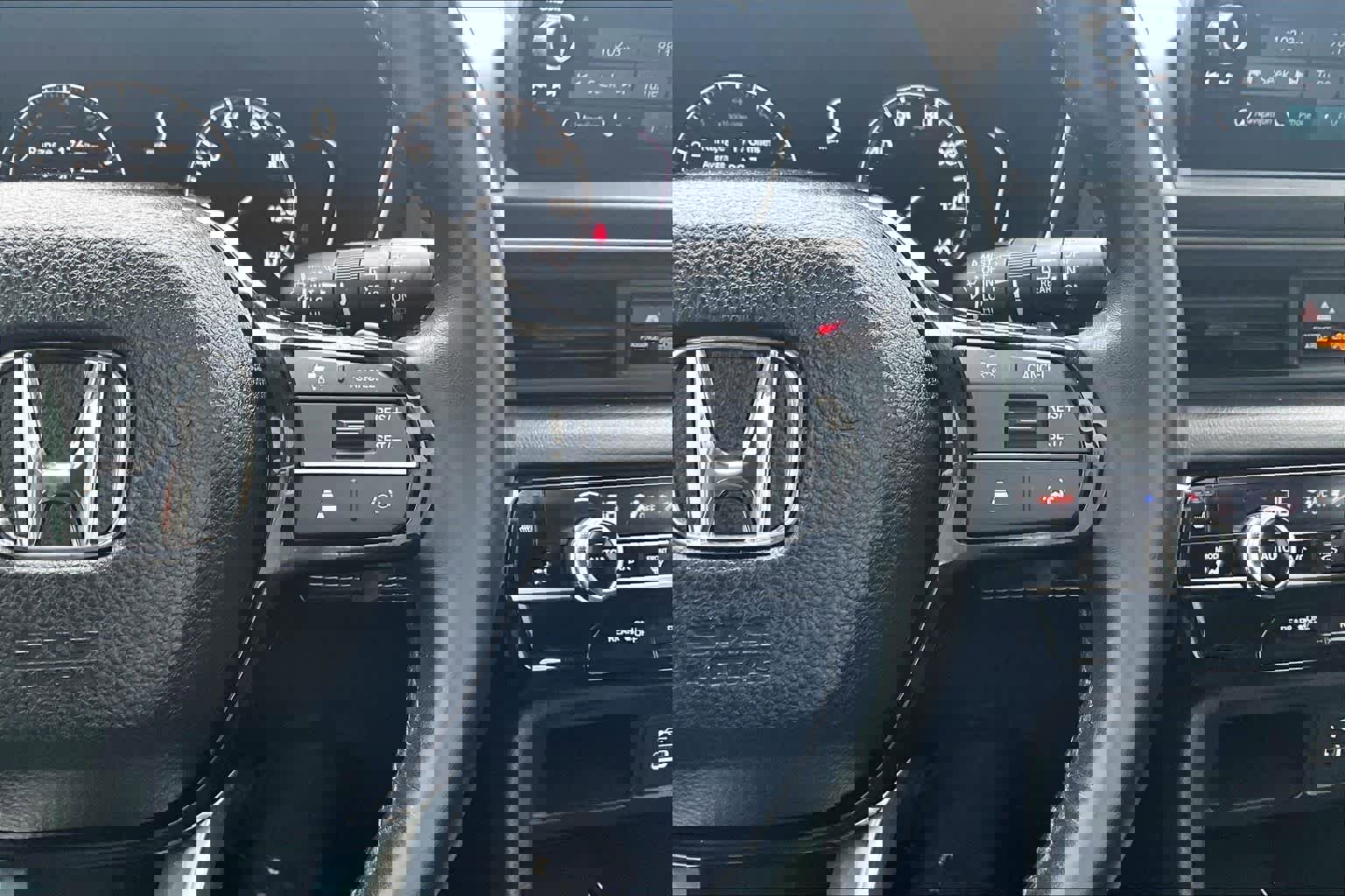 Used 2023 Honda Pilot Touring image 26