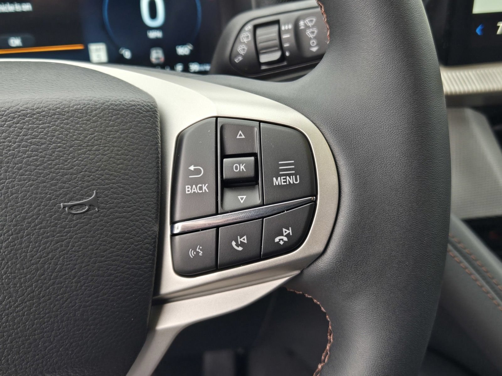 New 2026 Ford Explorer Active AWD/4WD image 11