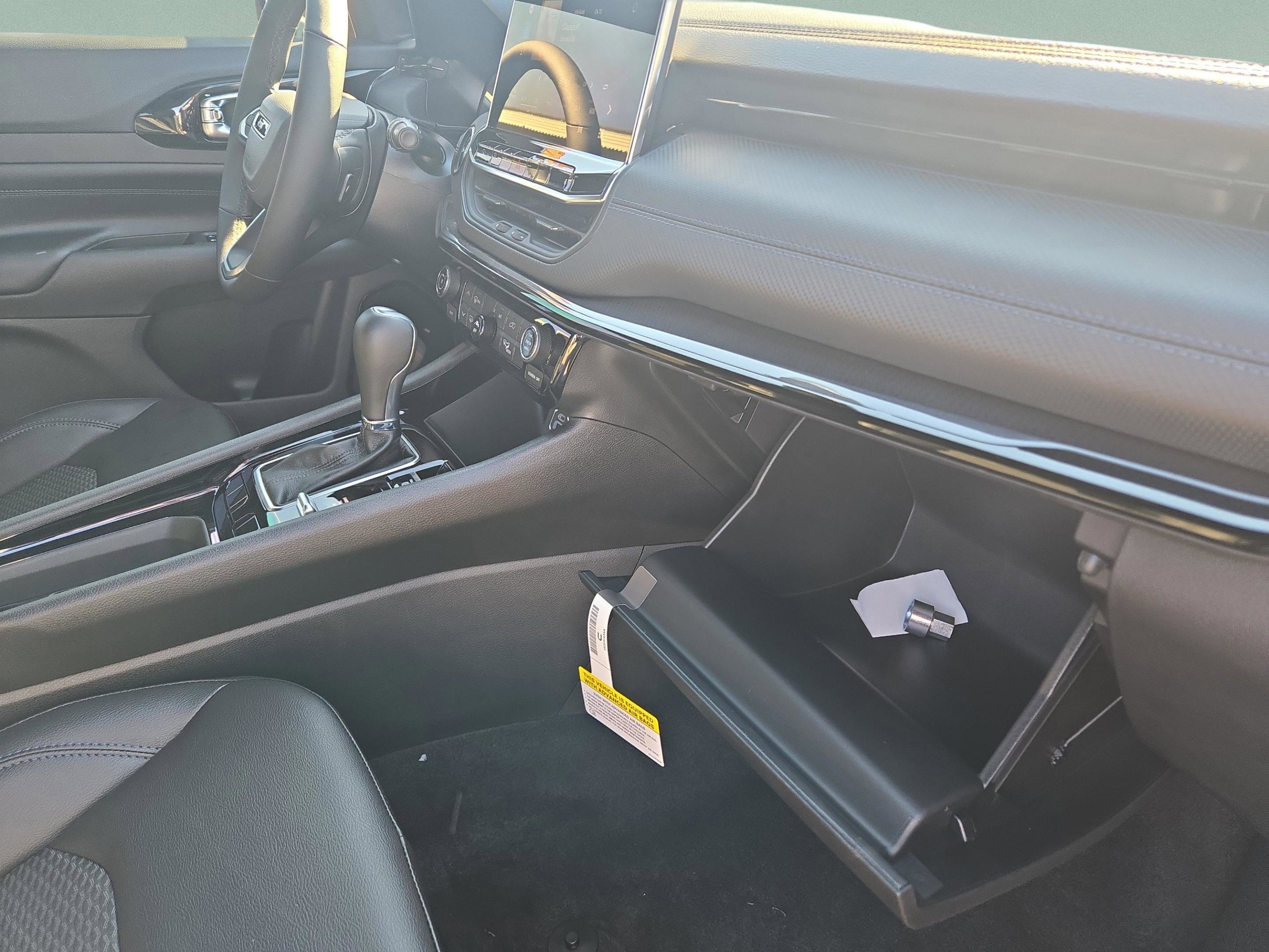 New 2026 Jeep Compass Latitude AWD/4WD image 29