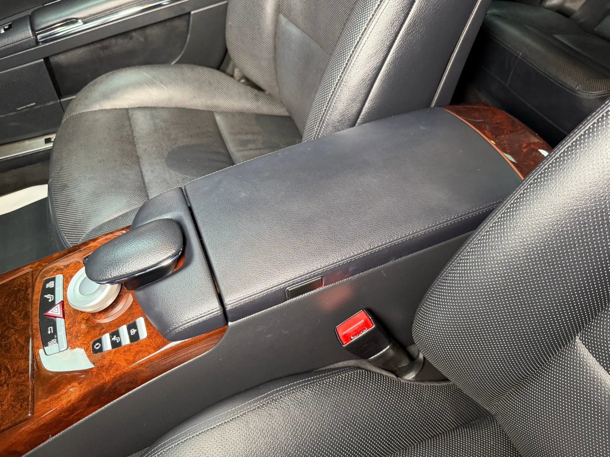 Used 2013 Mercedes-Benz S 550 w/ Sport Pkg Plus One image 40