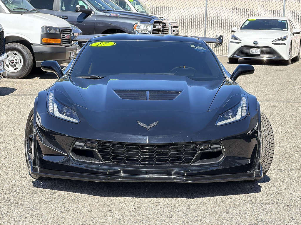 Used 2017 Chevrolet Corvette Z06 RWD image 2