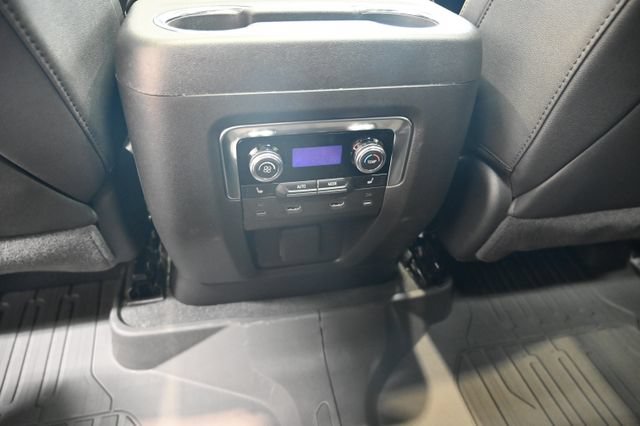 New 2026 GMC Yukon XL Elevation w/ Elevation Premium Package AWD/4WD image 30