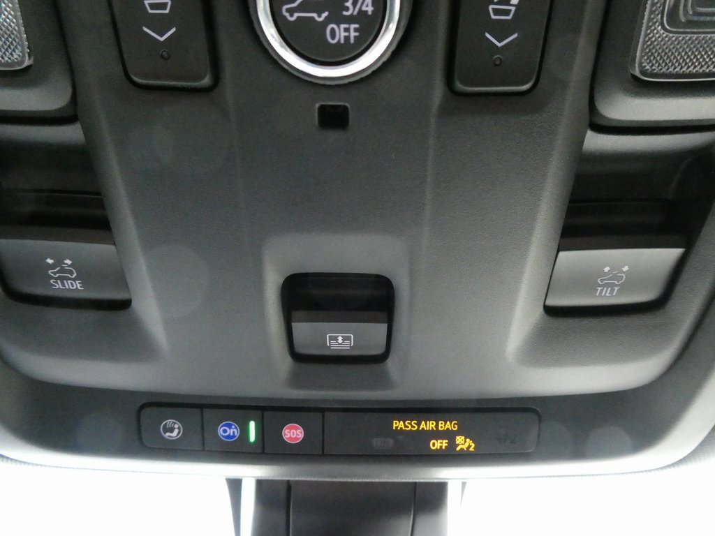 Used 2021 GMC Yukon AT4 w/ AT4 Premium Plus Package image 43