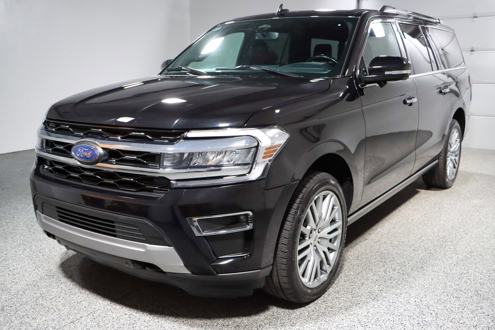 Used 2023 Ford Expedition Max Limited AWD/4WD image 35