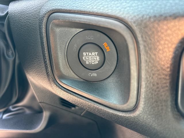 Used 2025 Jeep Wrangler Sport AWD/4WD image 15