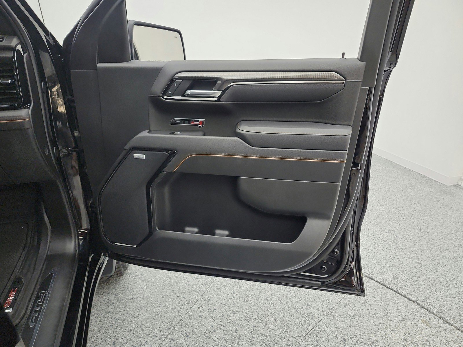 Used 2025 GMC Sierra 1500 AT4 image 20