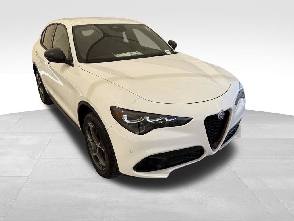 New 2026 Alfa Romeo Stelvio Sprint w/ Convenience Package AWD/4WD image 5