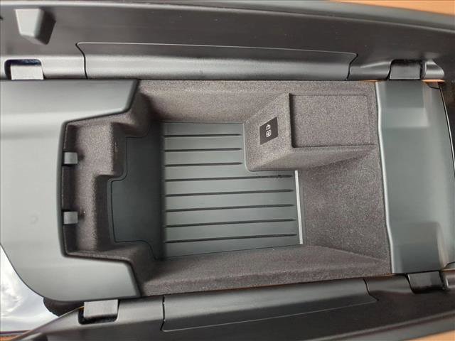 Used 2023 BMW 530i xDrive w/ Premium Package image 18