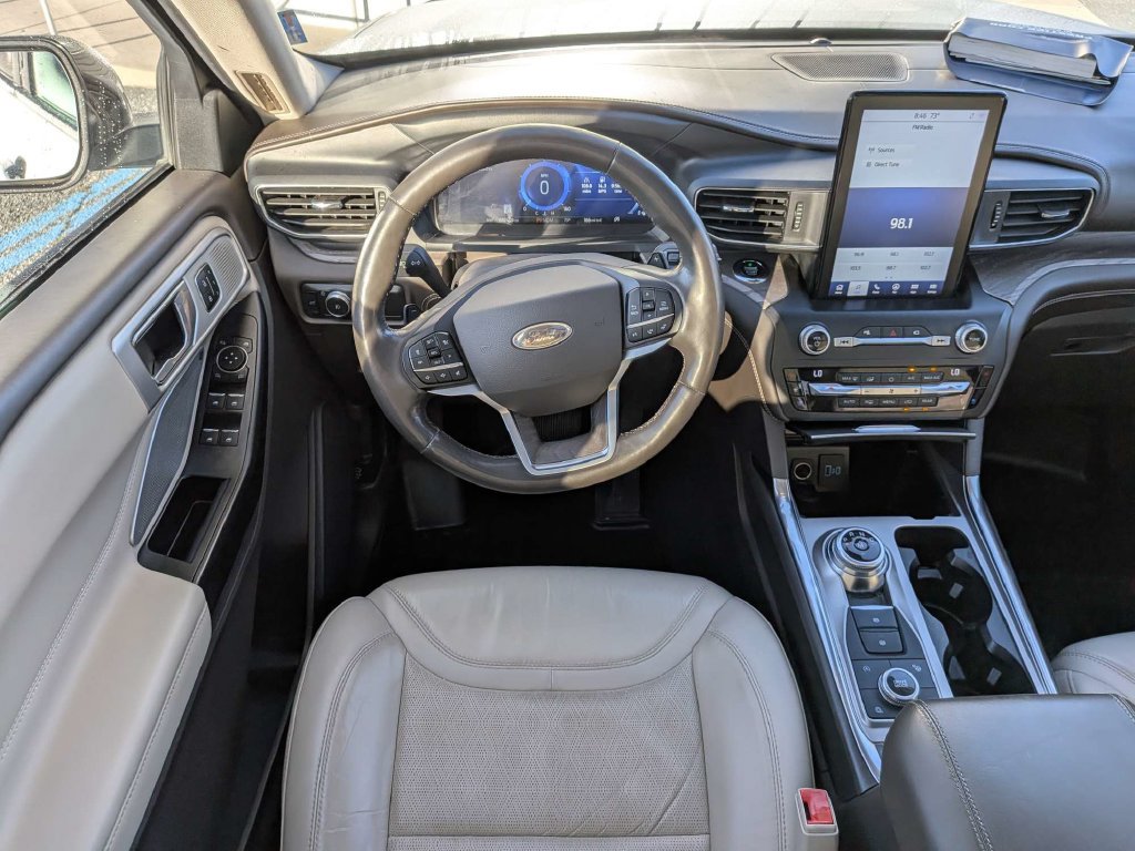 Used 2020 Ford Explorer Platinum w/ Premium Technology Package AWD/4WD image 14