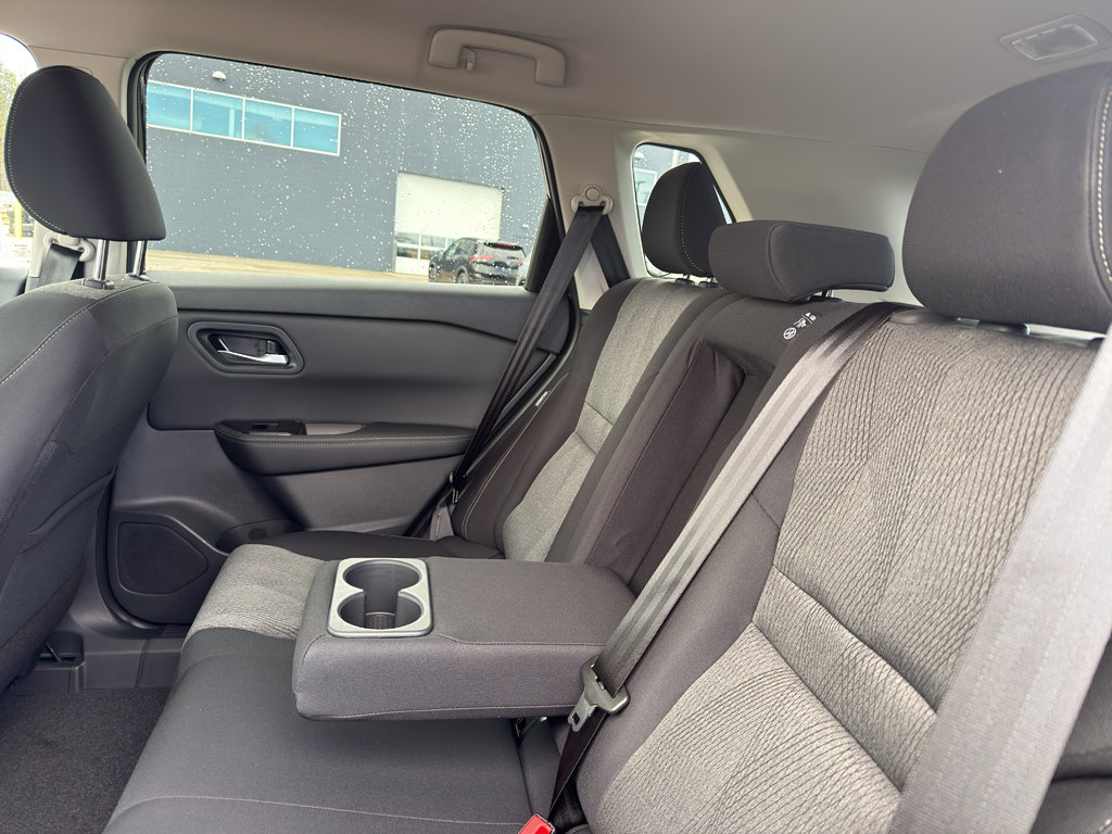 New 2026 Nissan Rogue SV image 32