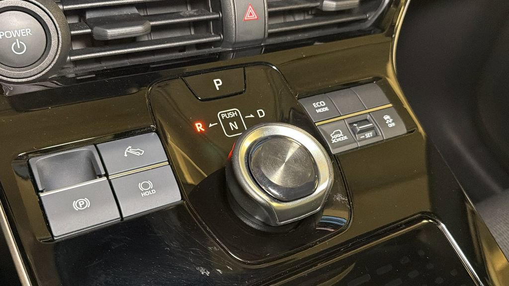 Used 2025 Toyota bZ4X AWD w/ Weather Package image 26