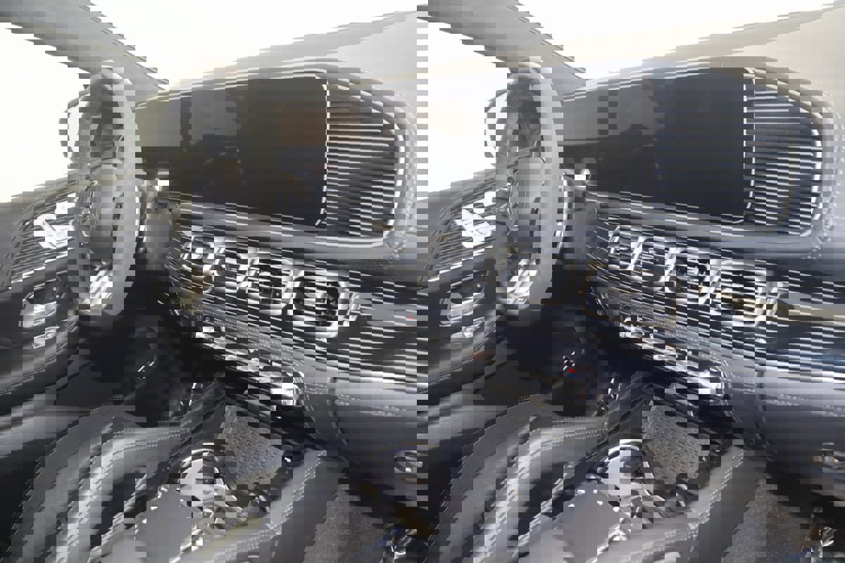 Used 2024 Mercedes-Benz GLE 53 AMG 4MATIC Coupe image 59