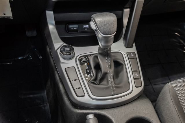 Used 2025 Kia Seltos LX AWD/4WD image 16