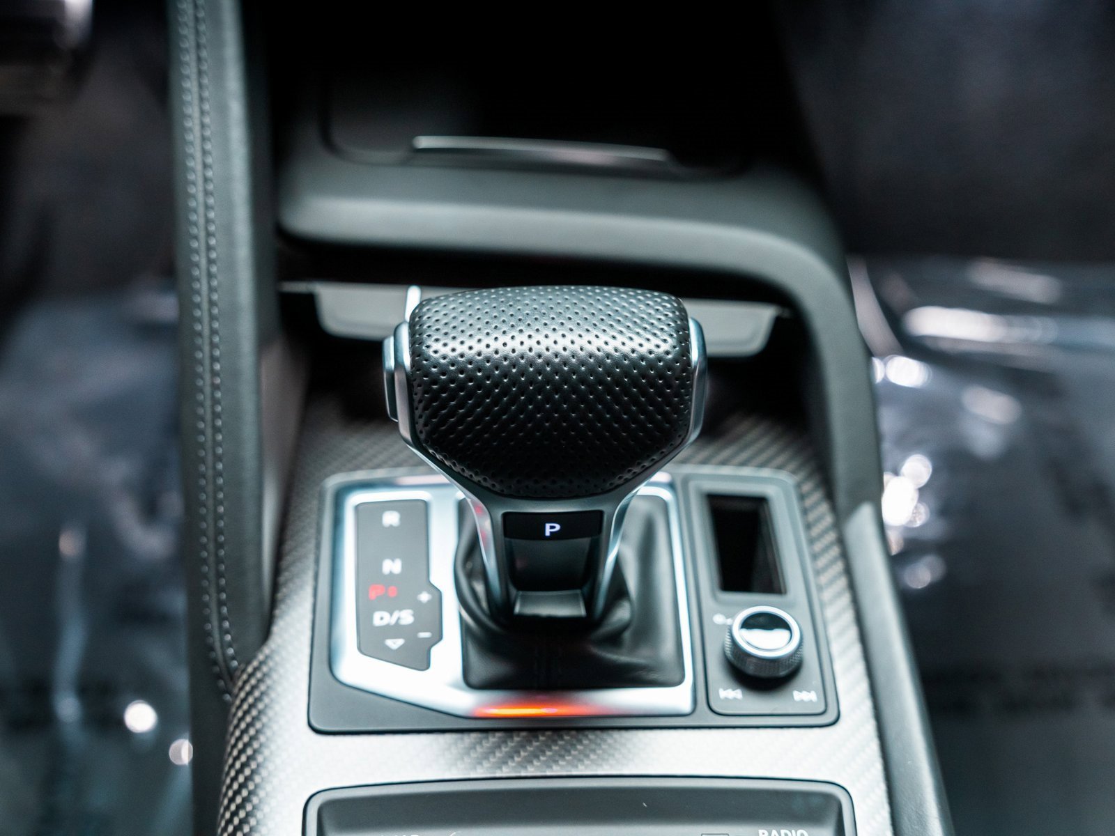 Used 2017 Audi R8 V10 plus image 74