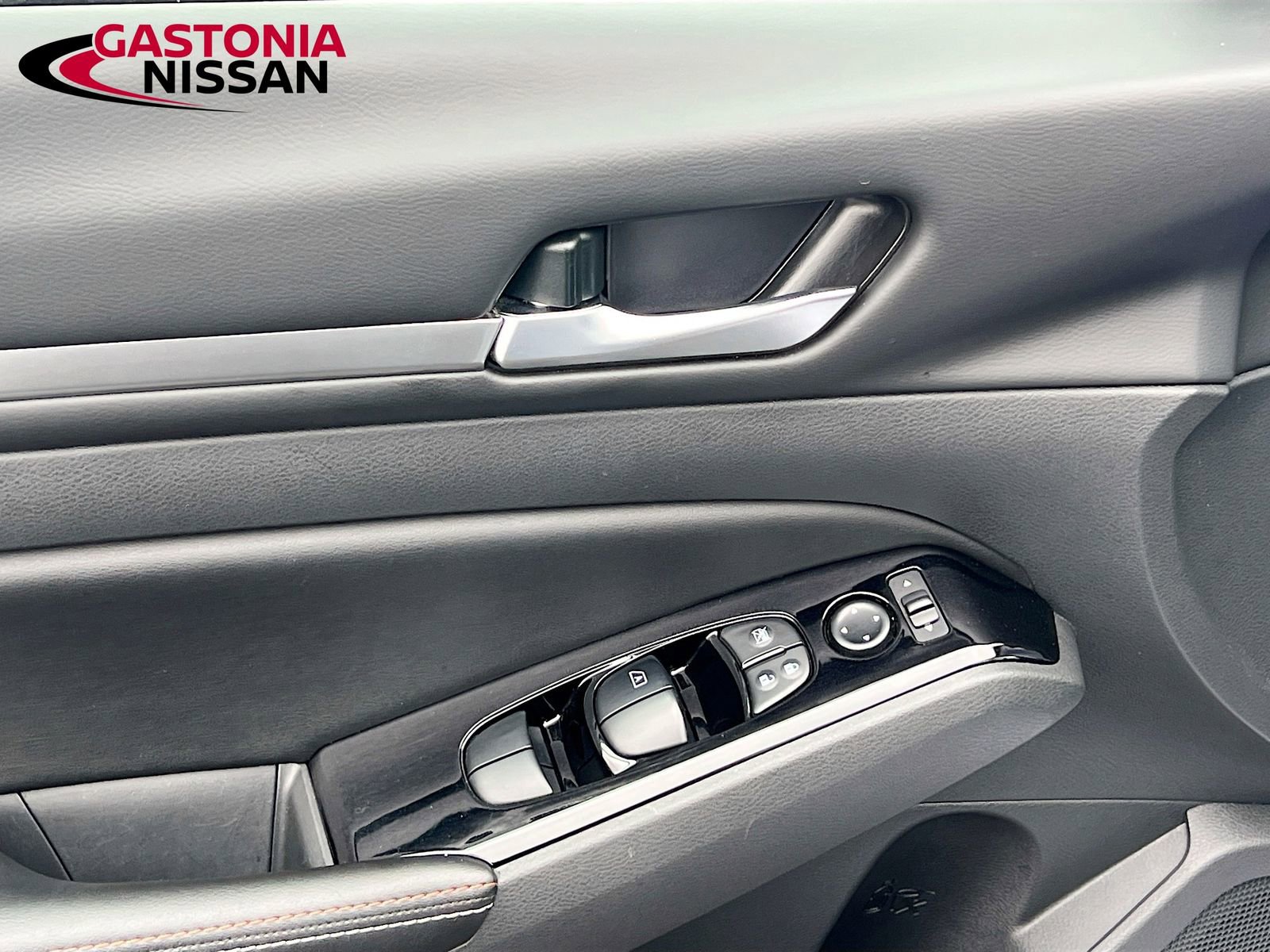 Used 2024 Nissan Altima 2.5 SR w/ SR Premium Package image 23