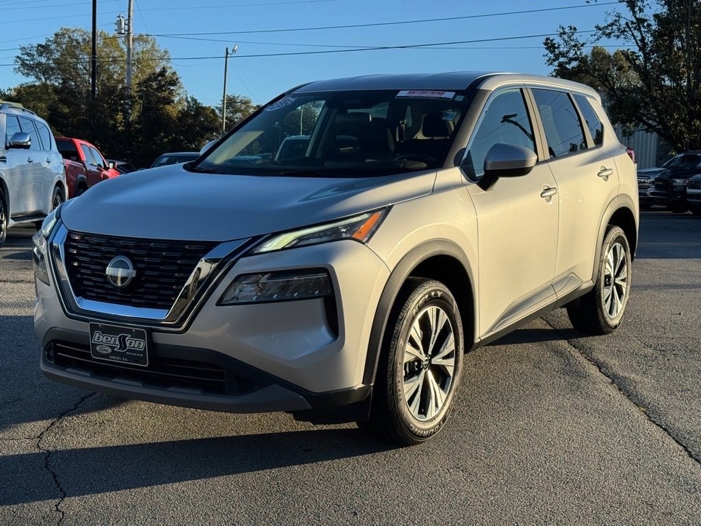 Certified 2023 Nissan Rogue SV image 7