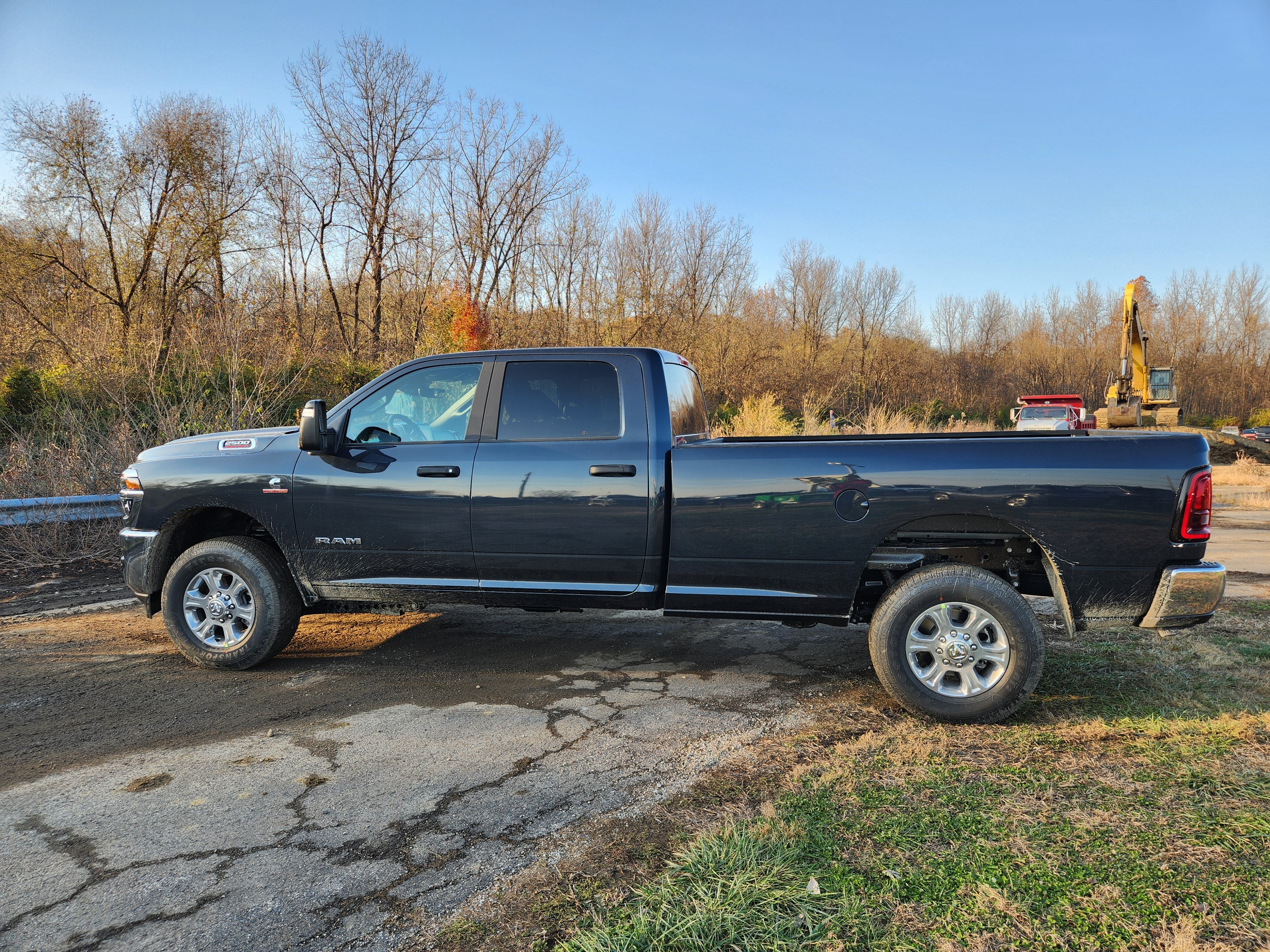 New 2026 RAM 2500 Big Horn AWD/4WD image 17