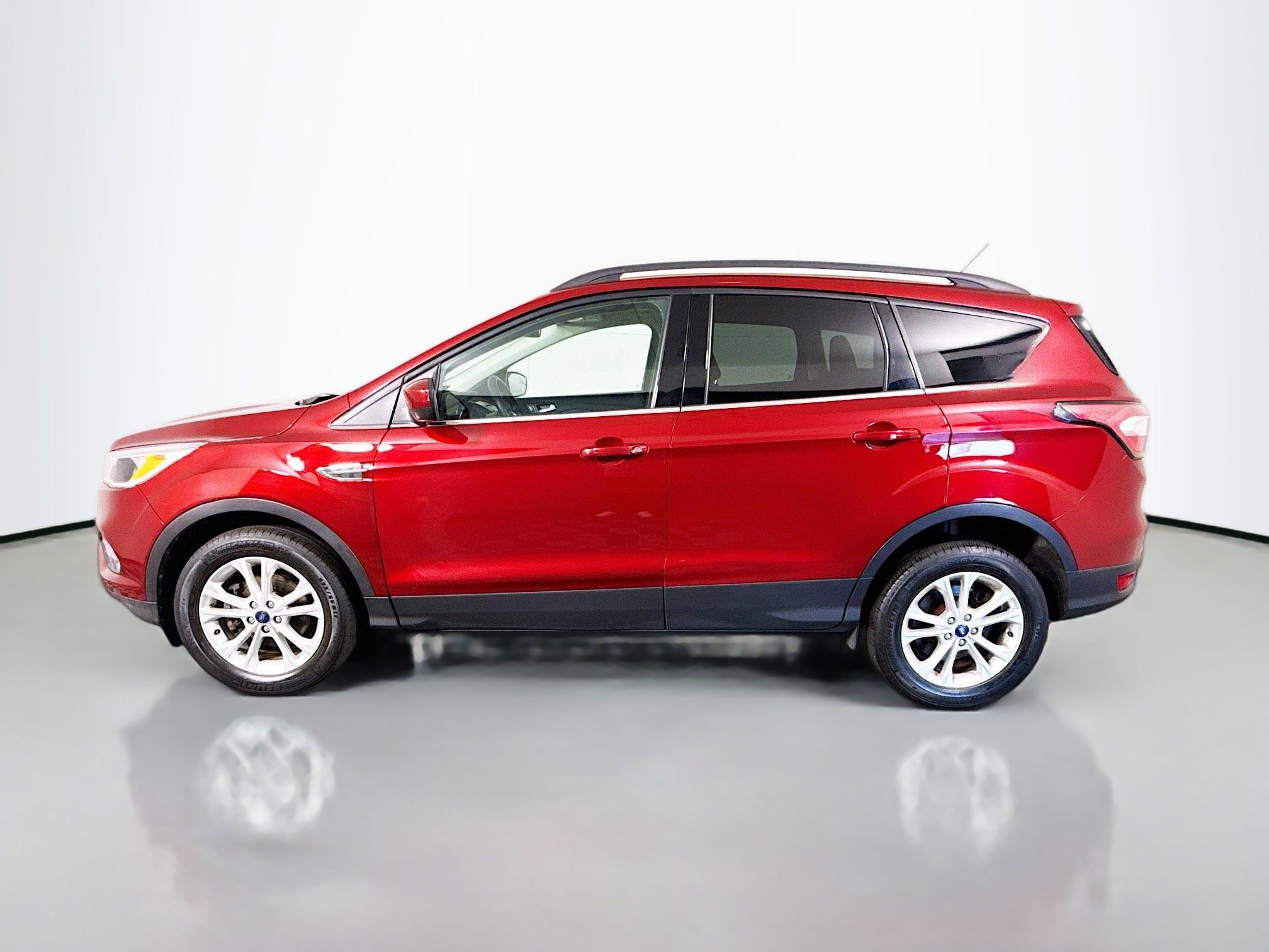 Used 2018 Ford Escape SE image 6