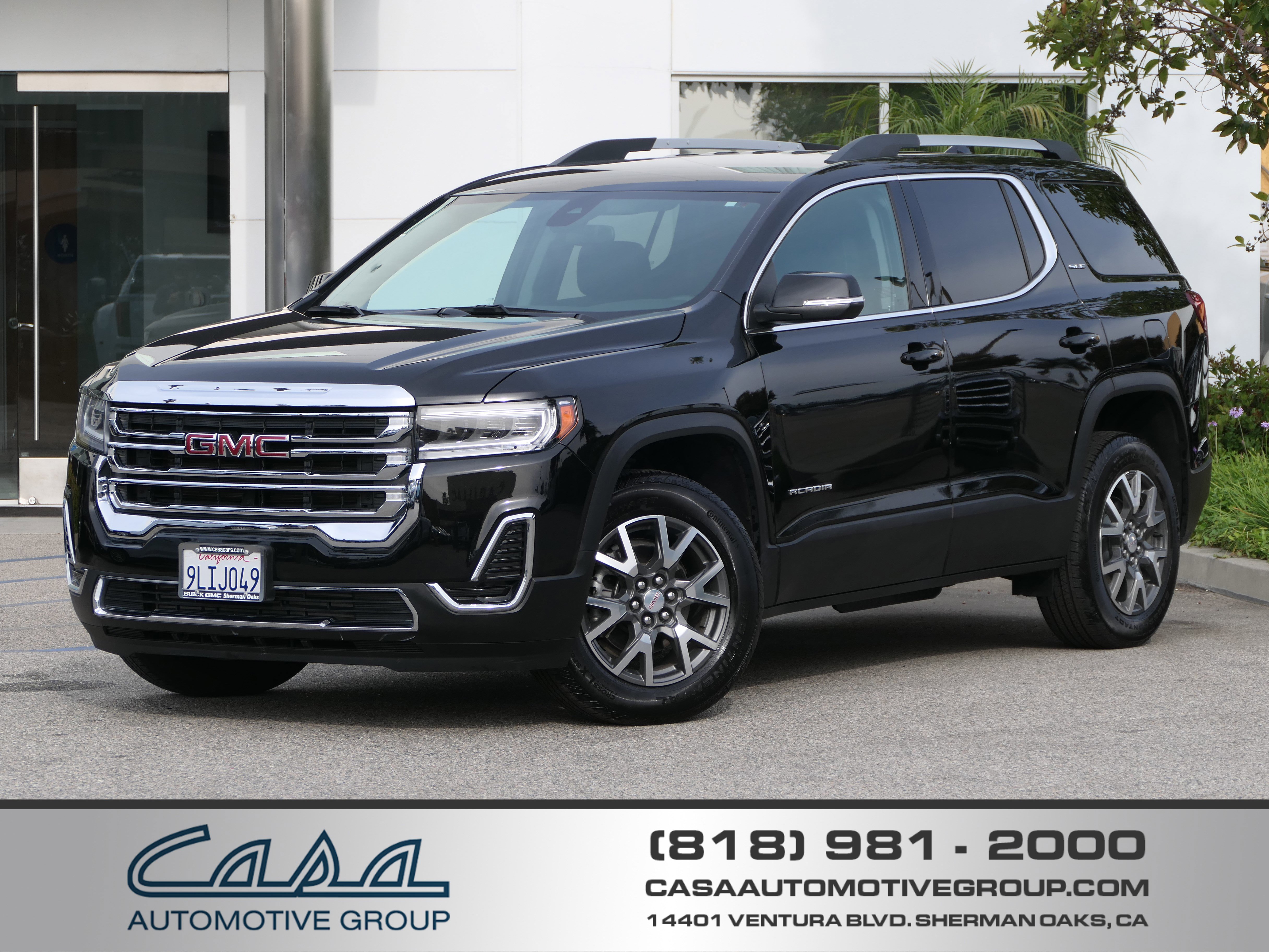 Used 2023 GMC Acadia SLE w/ Driver Convenience Package FWD image 1