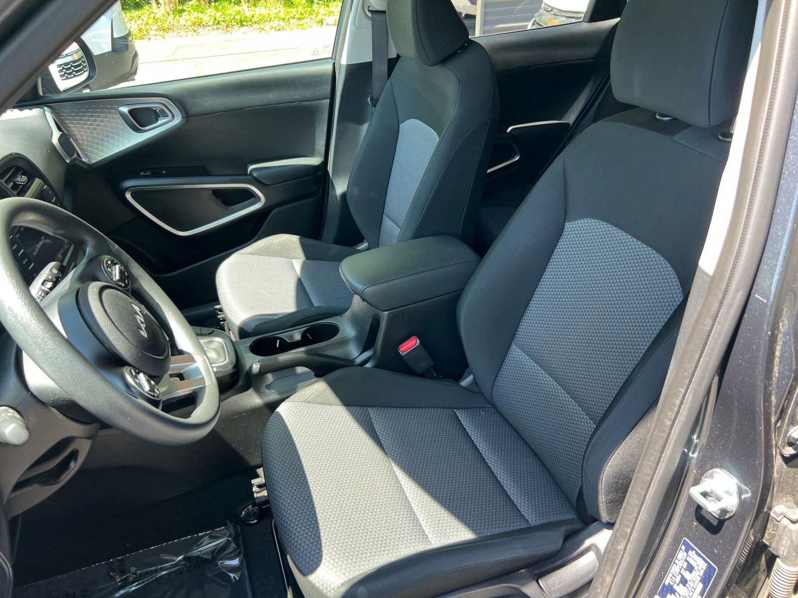 Used 2025 Kia Soul LX w/ LX Technology Package image 31