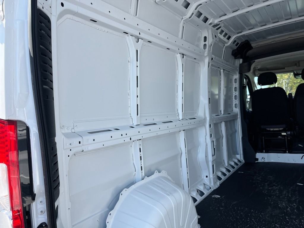 Used 2025 RAM ProMaster 2500 w/ Safety Group image 18
