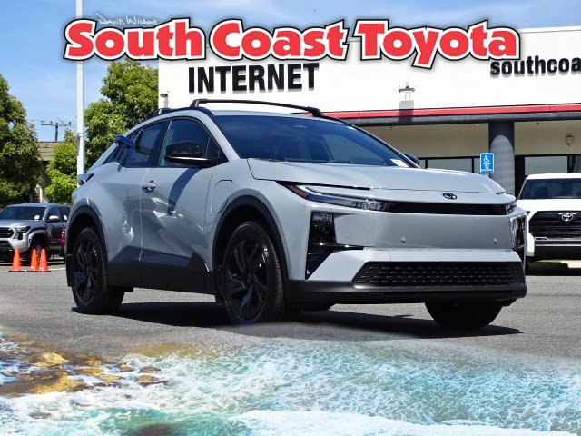 New 2026 Toyota C-HR AWD/4WD video 1