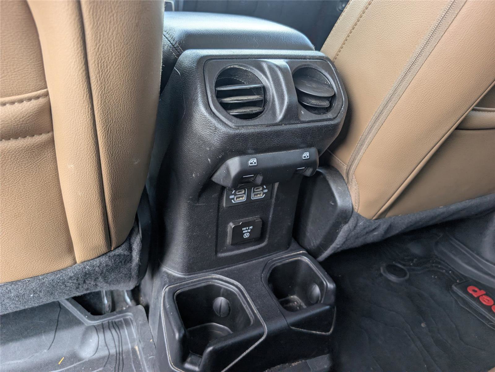 Used 2021 Jeep Gladiator Overland w/ Popular Equipment Package AWD/4WD image 28