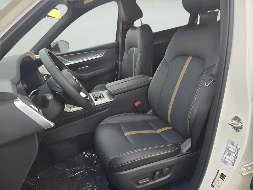 Used 2025 MAZDA CX-70 Plug-In Hybrid w/ Premium Plus image 10