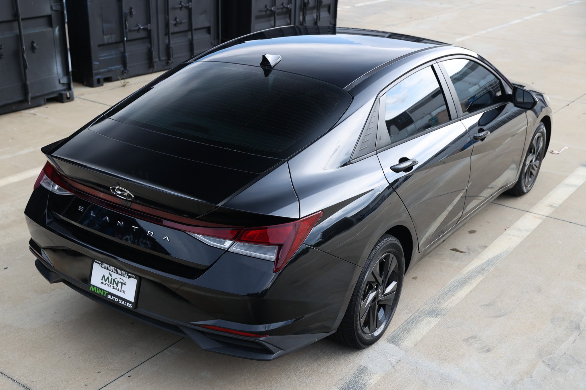 Used 2021 Hyundai Elantra SEL FWD image 15