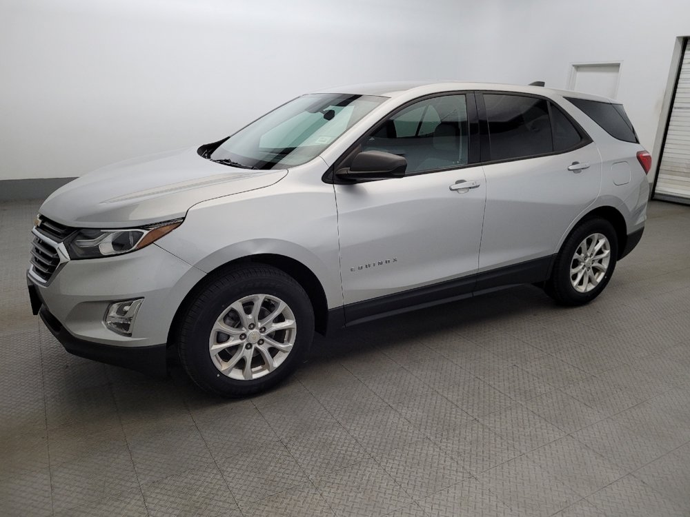Used 2019 Chevrolet Equinox LS w/ LS Convenience Package image 2