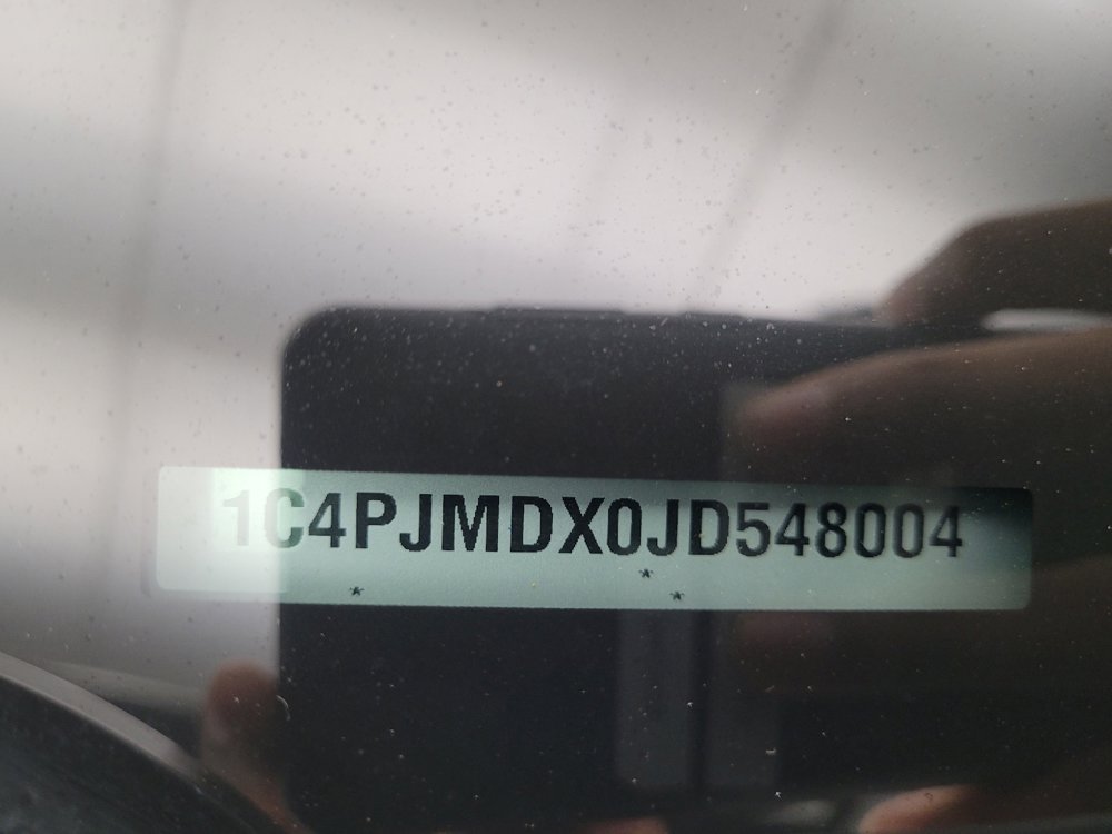 Used 2018 Jeep Cherokee Limited w/ Technology Group image 33