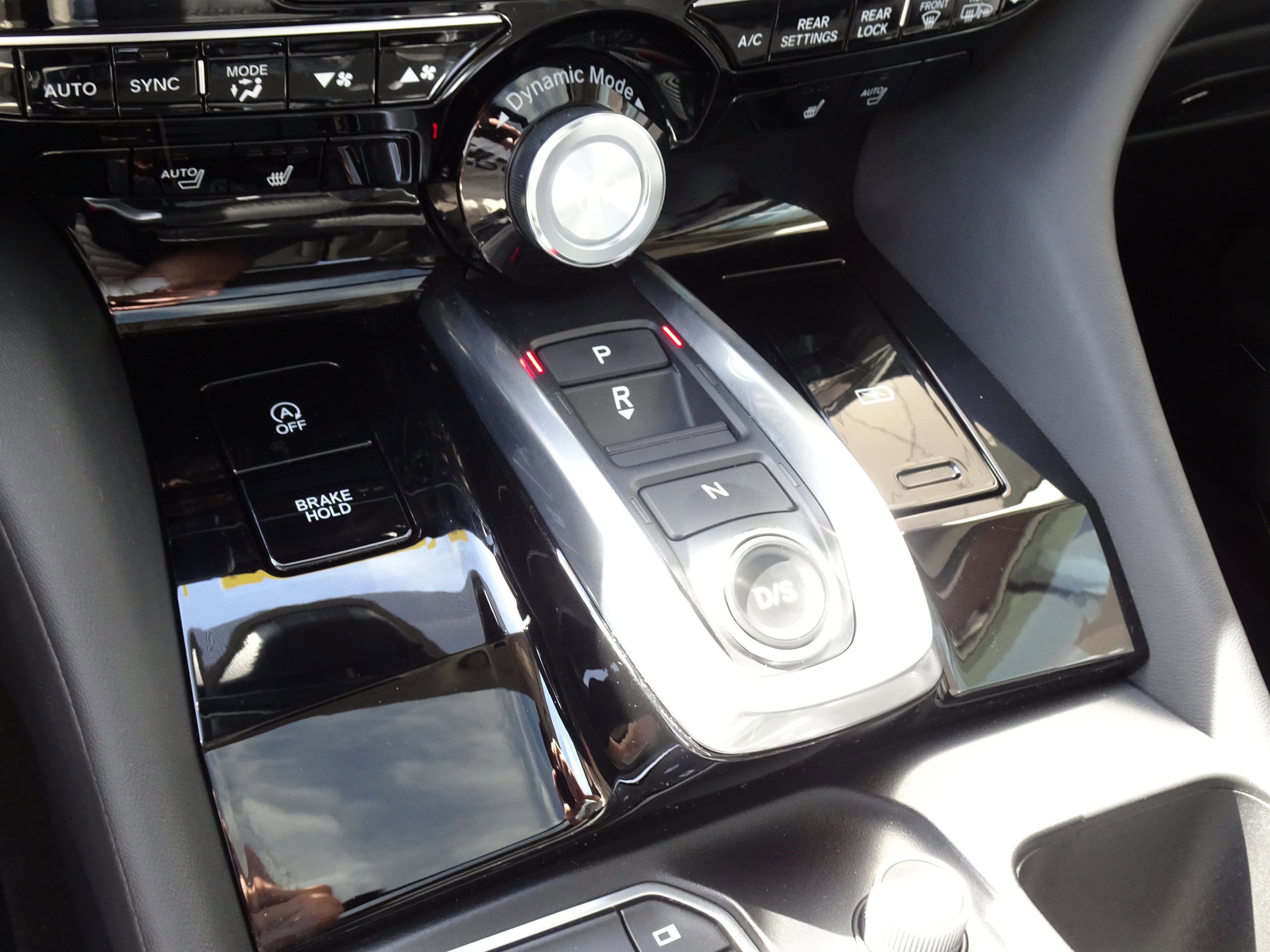 Used 2023 Acura MDX SH-AWD w/ Technology Package image 19