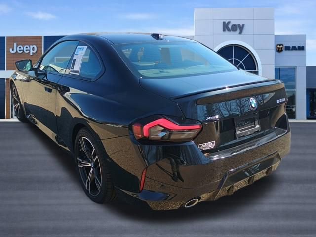 Used 2025 BMW 230i xDrive Coupe w/ M Sport Package image 5