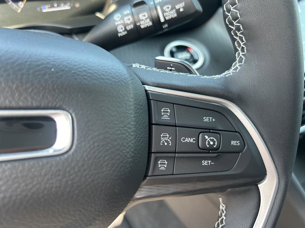 New 2025 Jeep Grand Cherokee Laredo image 23