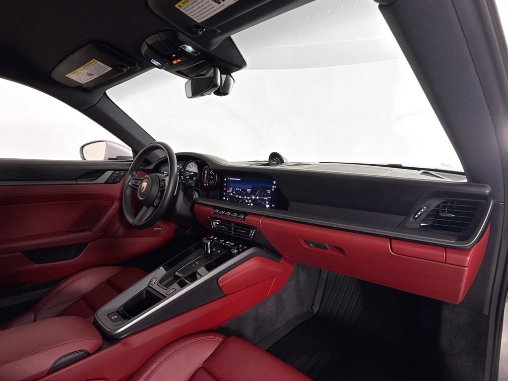 Certified 2024 Porsche 911 Carrera RWD image 17