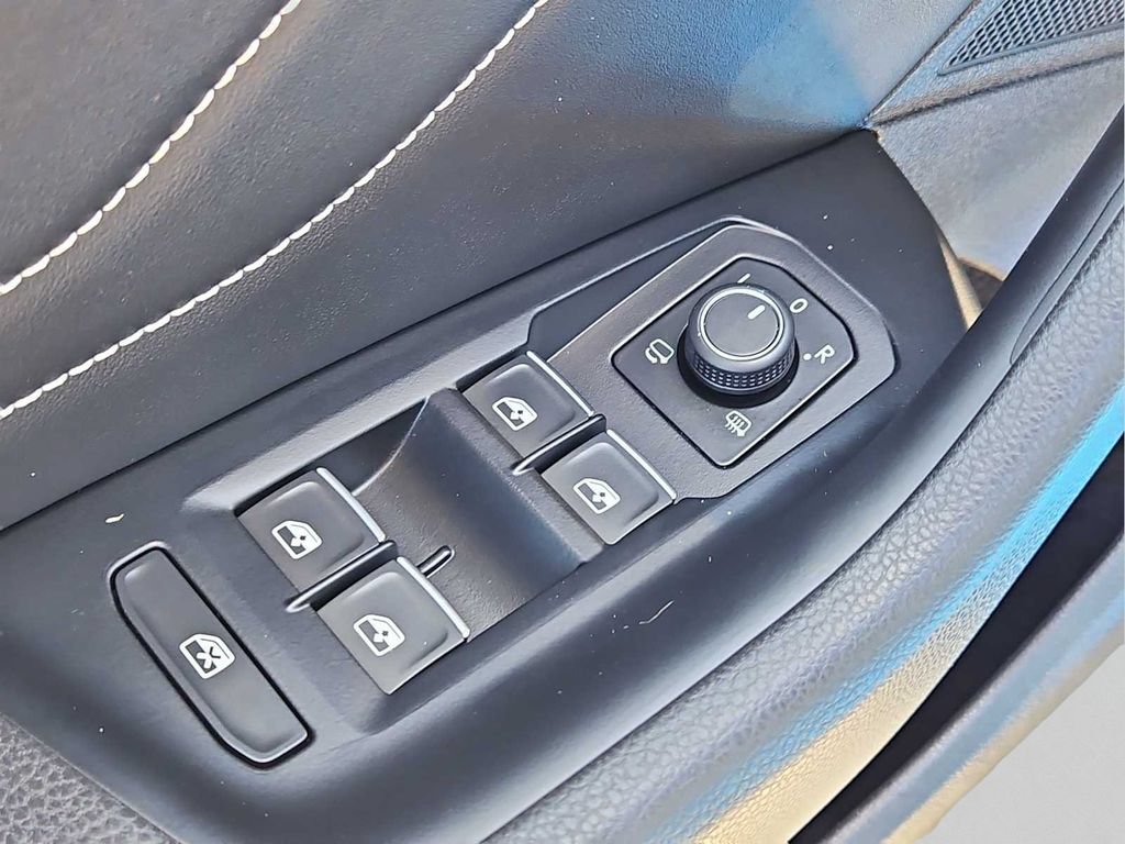 Used 2023 Volkswagen Arteon SEL AWD/4WD image 13