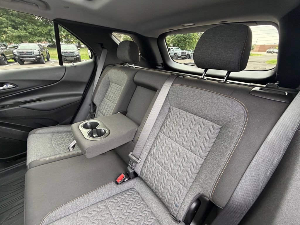 Used 2024 Chevrolet Equinox LT AWD/4WD image 8