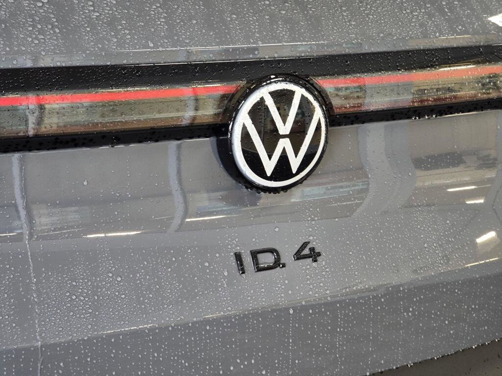New 2026 Volkswagen ID.4 Pro S AWD/4WD image 13