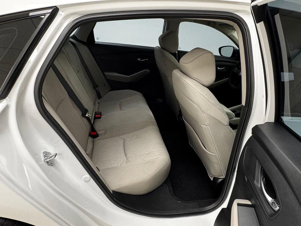 Used 2025 Honda Accord SE image 16