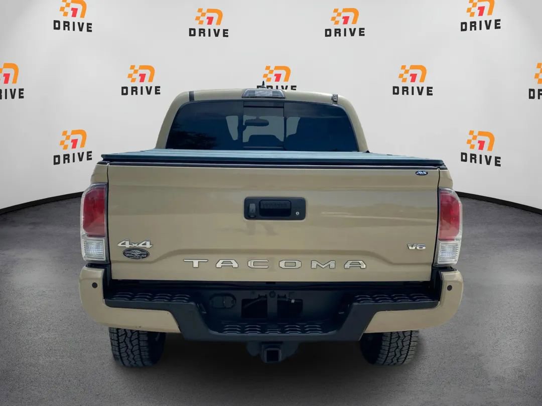 Used 2017 Toyota Tacoma Limited w/ Tow Package AWD/4WD image 6