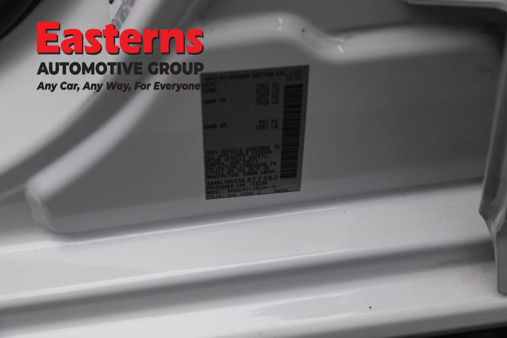 Used 2025 Nissan Altima 2.5 SV image 35