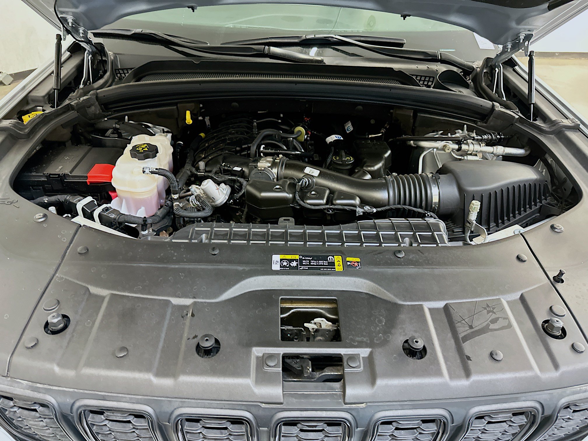 Used 2023 Jeep Grand Cherokee Altitude AWD/4WD image 35