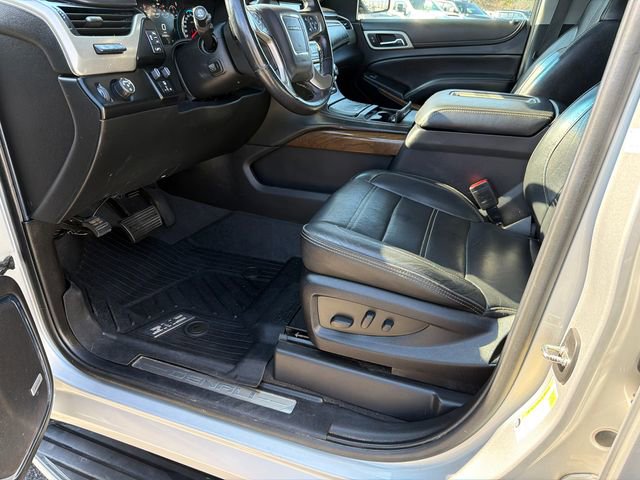 Used 2019 GMC Yukon XL Denali w/ Open Road Package image 9