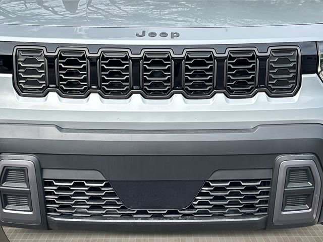 New 2026 Jeep Cherokee Laredo image 9