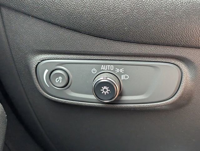 Certified 2022 Chevrolet Equinox LT FWD image 18
