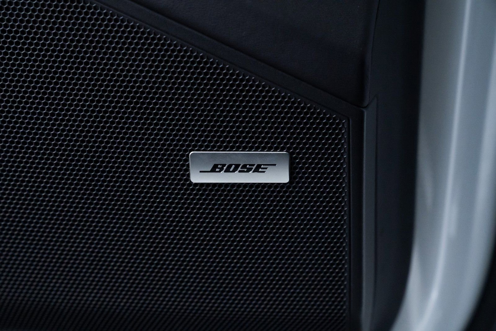 Used 2024 Porsche Cayenne Turbo AWD/4WD image 20