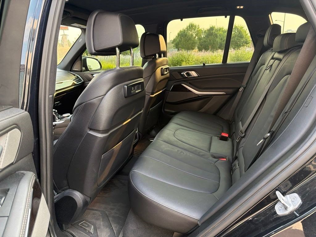 Used 2021 BMW X5 xDrive45e w/ M Sport Package AWD/4WD image 11